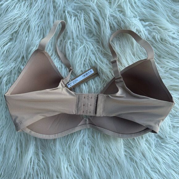 Skims Wireless Super Push up Bra Clay Size 36D - Picture 4 of 6